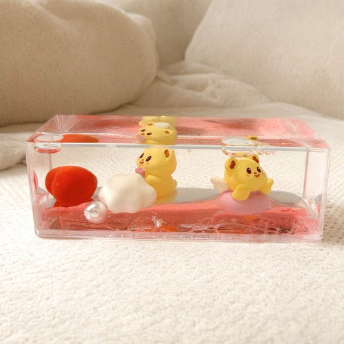 Acrylic liquid wiggler long bar with yellow twin bears - front view